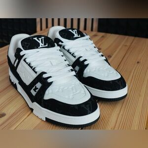 Louis Vuitton Men’s Black and White Trainers